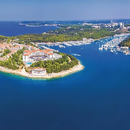 Stunning Apartment In Pula With Wifi