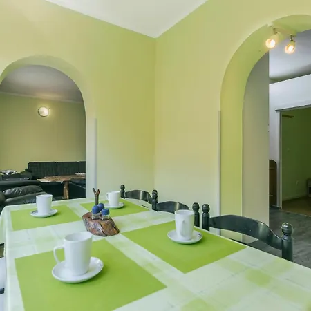 Stunning Apartment In Pula With Wifi